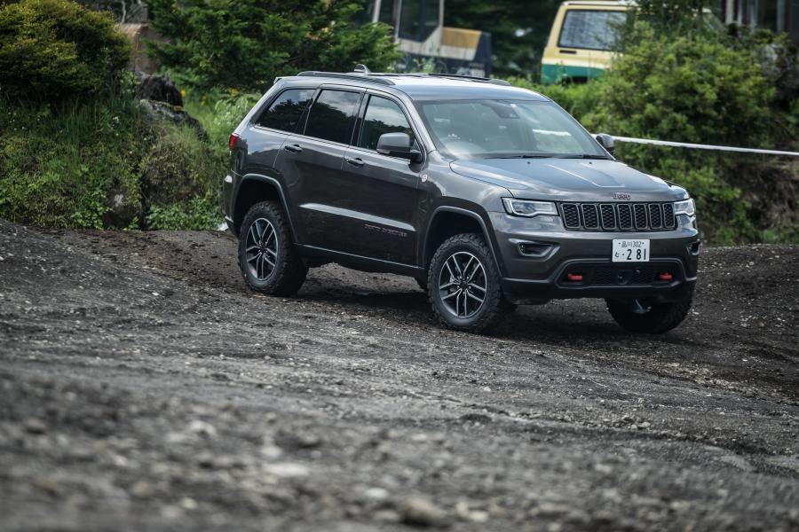  Jeep Grand Cherokee Trailhawk (WK2) 2017 года  (JP) (фото 1 из 10)